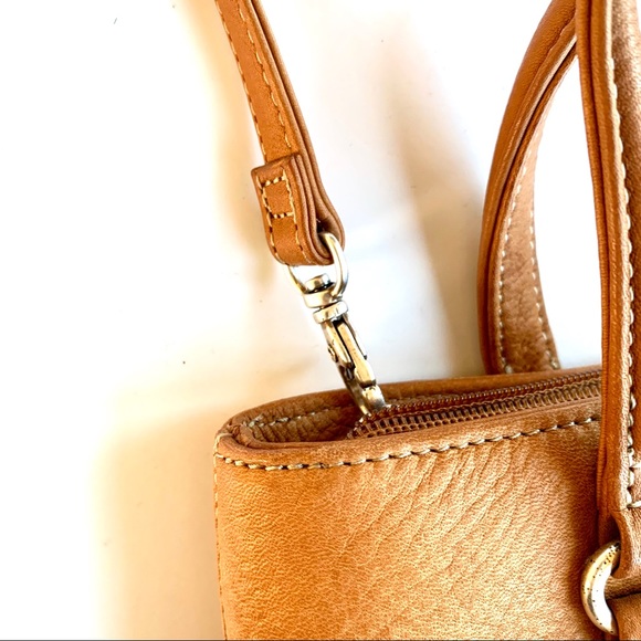 NWOT Fossil brown leather purse removable strap - Picture 2 of 5